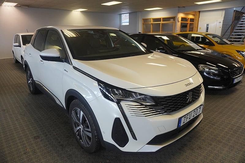 Begagnad Peugeot 3008 224 HK (164 kW) 2021 Vit SUV