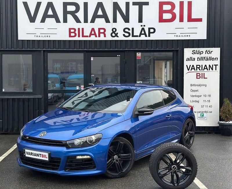 Blå Begagnad 2012 VW Scirocco R-line Sportkupé | 129 700 kr (Bra pris) - Bild 1/4