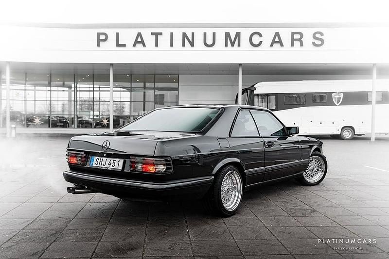 Begagnad Mercedes S500 252 HK (185 kW) 1991 Grå metallic Sedan