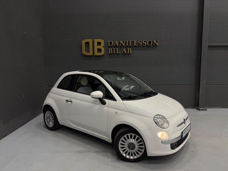 Vit Begagnad 2008 Fiat 500 Lounge Halvkombi | 36 800 kr (Bra pris) - Bild 1/4
