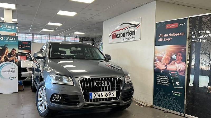 Grå Begagnad 2014 Audi Q5 Design SUV | 154 900 kr (Marknadspris) - Bild 1/4