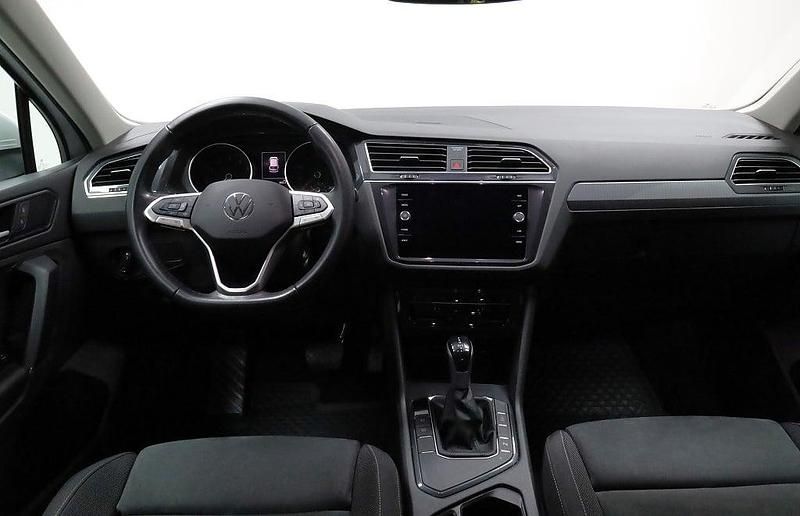 Begagnad VW Tiguan 150 HK (110 kW) 2022 Vit SUV