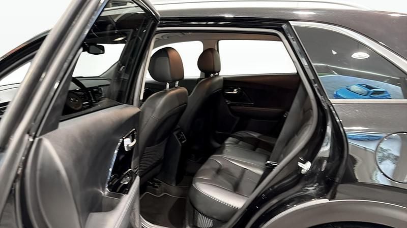 Begagnad Kia Niro Advance 141 HK (103 kW) 2018 Svart SUV