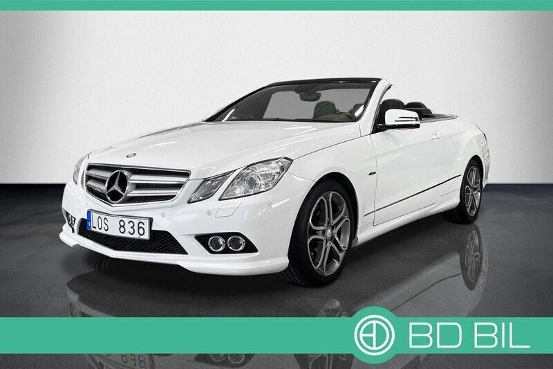 Vit Begagnad 2011 Mercedes E200 AMG Cab | 218 900 kr (Marknadspris) - Bild 1/3