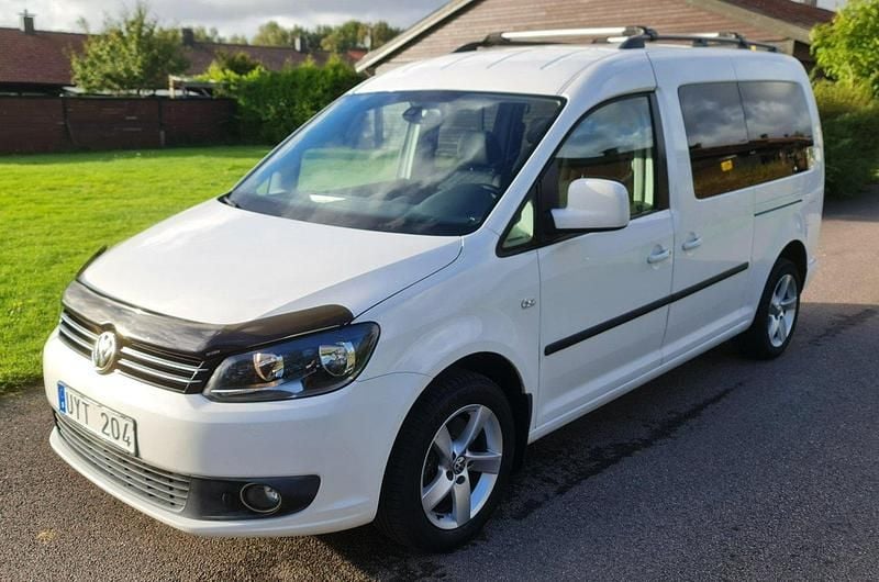 Vit Begagnad 2012 VW Caddy Maxi Life Life Minibuss | 105 000 kr (Bra pris) - Bild 1/4