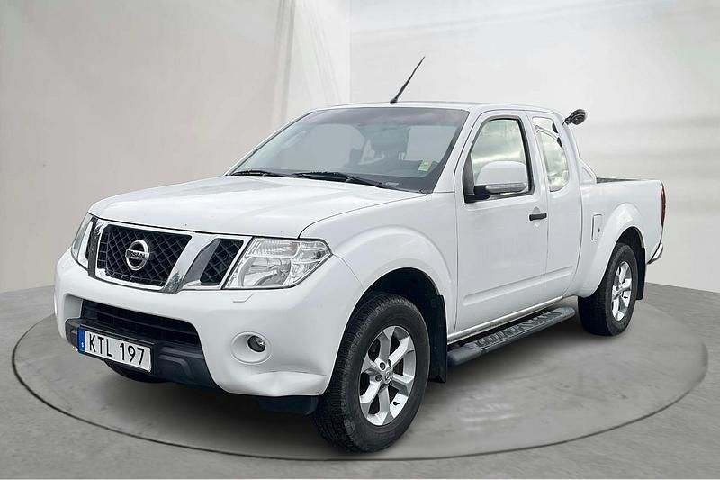 Vit Begagnad 2015 Nissan Navara Pickup | 140 000 kr - Bild 1/4