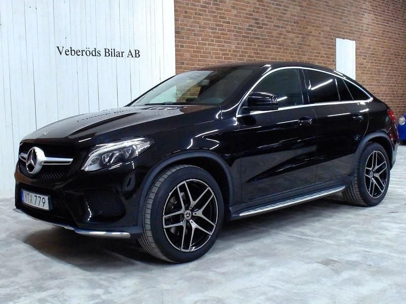 Svart Begagnad 2017 Mercedes GLE350 AMG line Sportkupé | 419 900 kr (Bra pris) - Bild 1/4