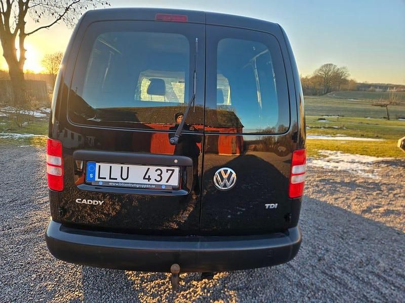 Begagnad VW Caddy 75 HK (55 kW) 2014 Minibuss