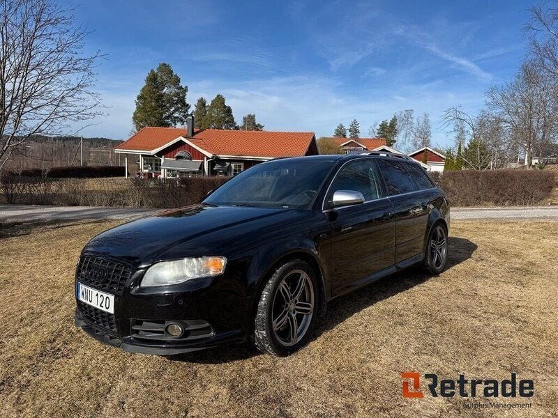 Svart Begagnad 2005 Audi S4 Kombi | 1 000 kr - Bild 1/4