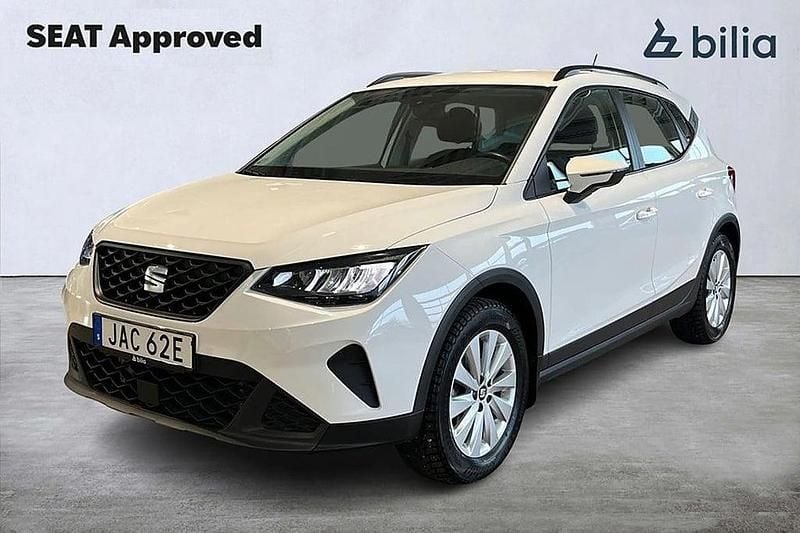 Vit Begagnad 2022 Seat Arona SUV | 179 000 kr (Marknadspris) - Bild 1/3