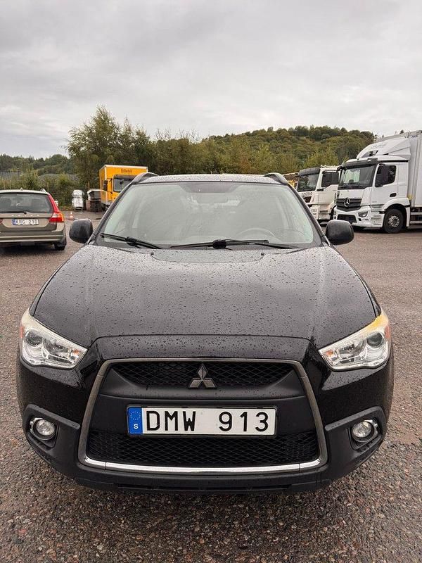 Svart Begagnad 2011 Mitsubishi ASX SUV | 79 000 kr (Dyr) - Bild 1/4