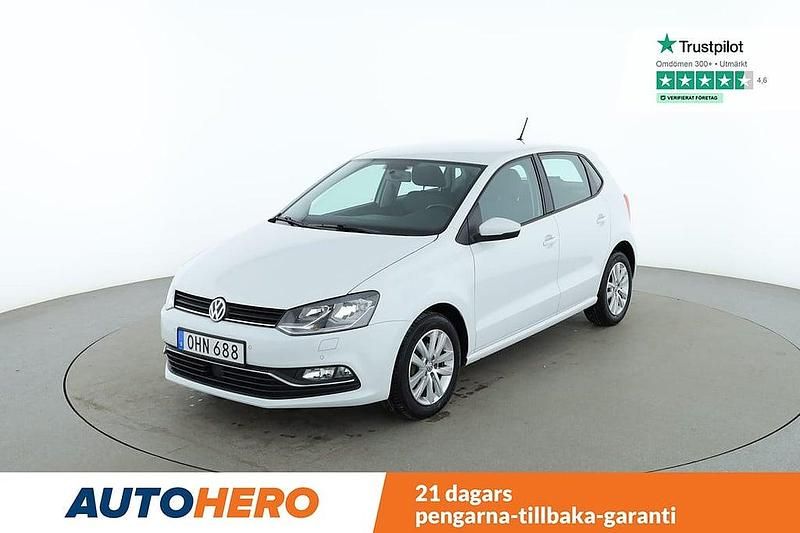 Vit Begagnad 2016 VW Polo Halvkombi | 134 000 kr (Marknadspris) - Bild 1/4