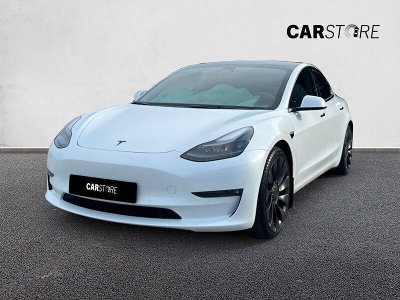 Vit Begagnad 2022 Tesla Model 3 Performance Sedan | 349 900 kr (Bra pris) - Bild 1/4