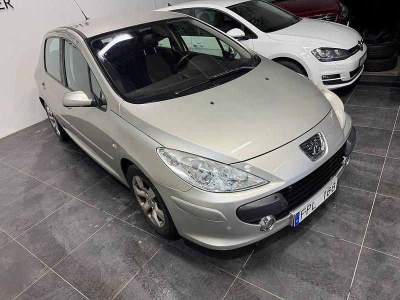 Begagnad Peugeot 307 136 HK (100 kW) 2007 Grå Halvkombi