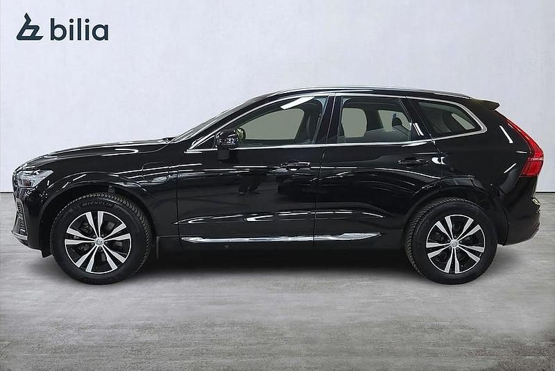 Begagnad Volvo XC60 Core 355 HK (261 kW) 2022 Svart SUV