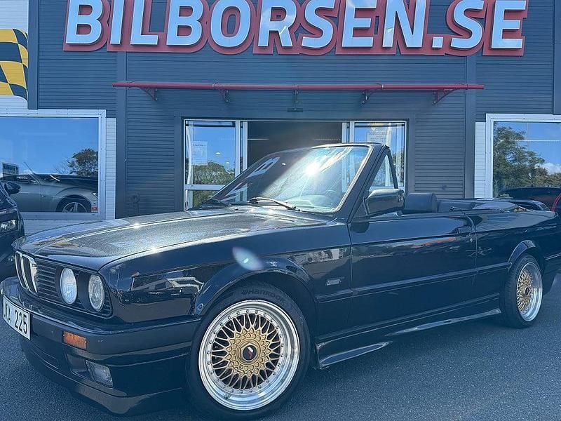 Mörkgrå Begagnad 1992 BMW 318 Cabriolet Cab | 109 000 kr - Bild 1/4