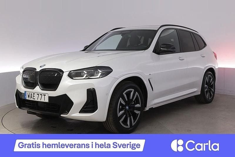 Vit Begagnad 2022 BMW iX3 M Sport SUV | 440 900 kr (Marknadspris) - Bild 1/4