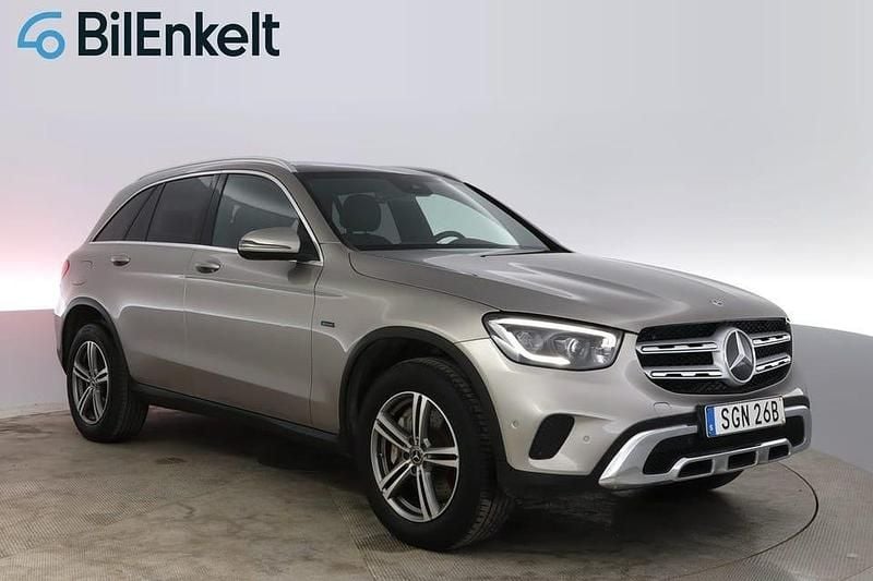 Begagnad Mercedes GLC300 Premium 324 HK (238 kW) 2020 Silver SUV