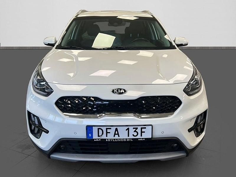 Begagnad Kia Niro Advance 141 HK (103 kW) 2019 Vit SUV