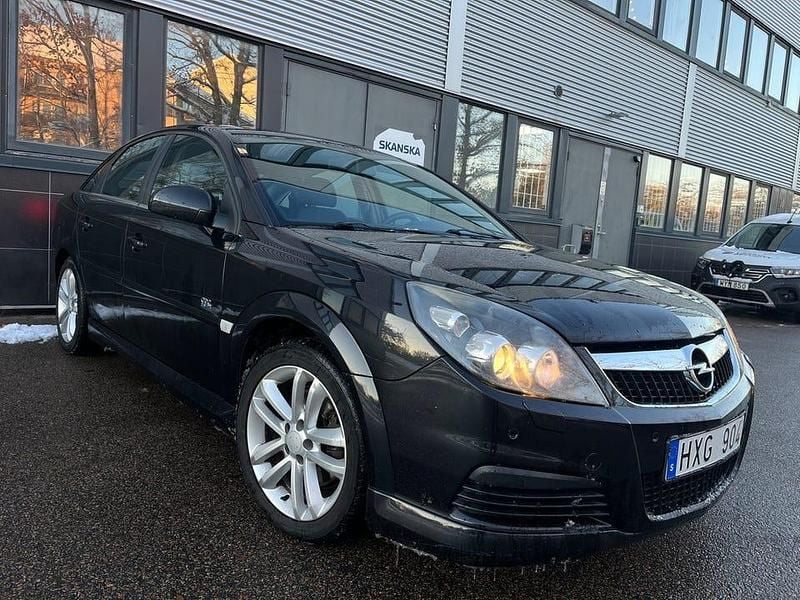 Begagnad Opel Vectra GTS 175 HK (128 kW) 2008 Svart Sedan
