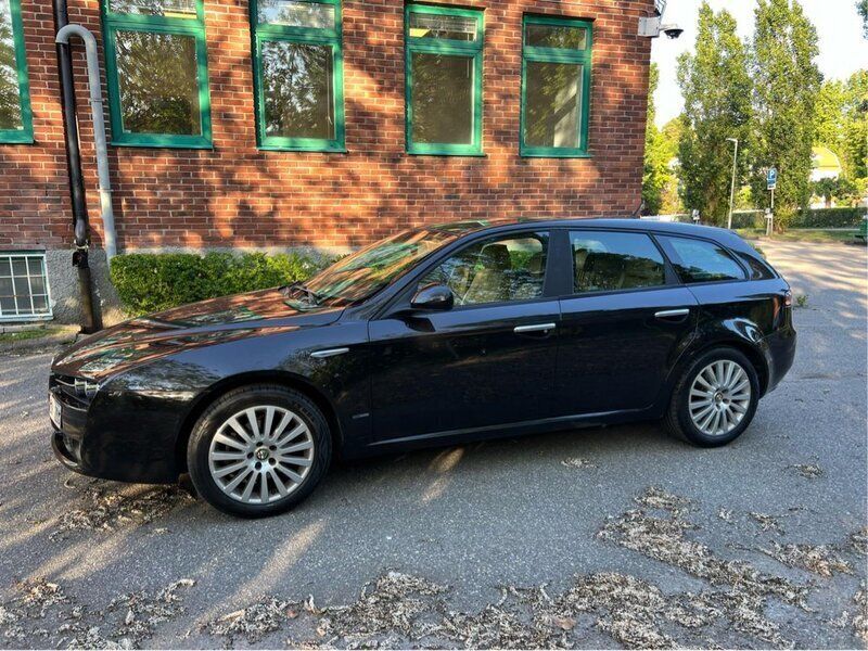 Begagnad 2008 Alfa Romeo 159 Kombi | 29 500 kr - Bild 1/4