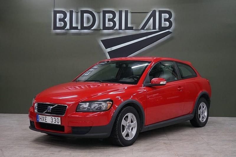 Begagnad Volvo C30 Kinetic 101 HK (74 kW) 2008 Röd Halvkombi