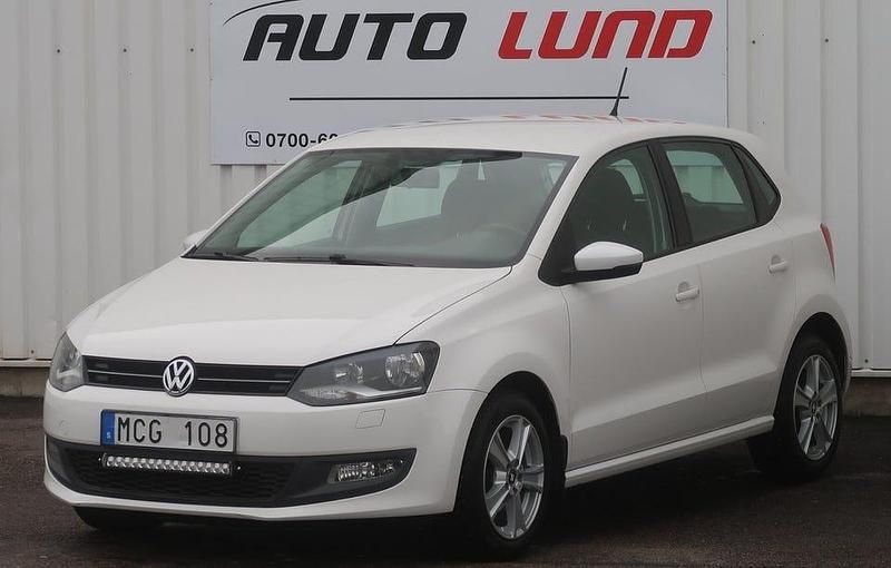 Vit Begagnad 2012 VW Polo S Halvkombi | 59 900 kr (Marknadspris) - Bild 1/4