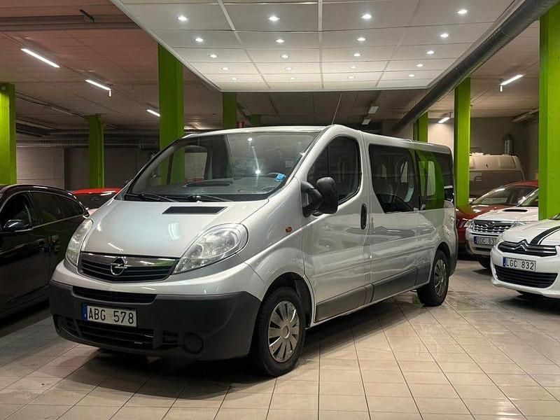 Grå Begagnad 2007 Opel Vivaro Van | 89 900 kr - Bild 1/4