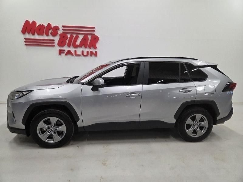 Silver Begagnad 2022 Toyota RAV4 Active SUV | 399 900 kr - Bild 1/4