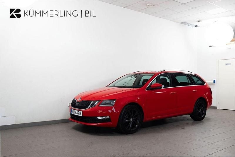 Röd Begagnad 2020 Skoda Octavia Kombi | 204 900 kr (Marknadspris) - Bild 1/4