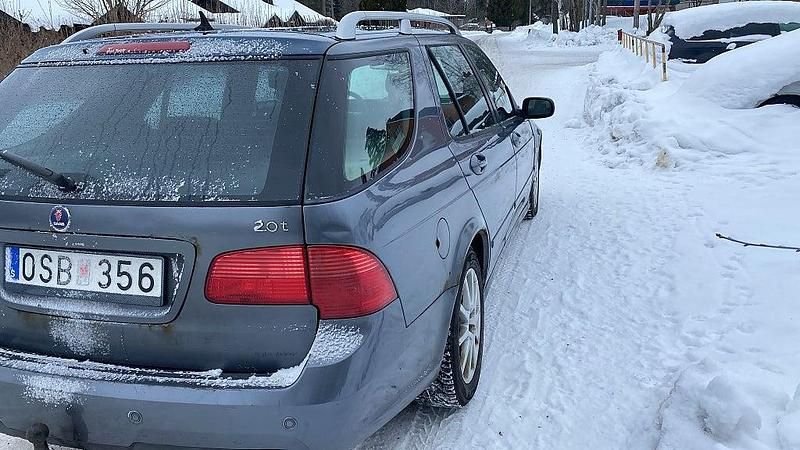 Begagnad Saab 9-5 Vector 185 HK (136 kW) 2007 Grå Kombi