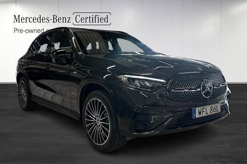 Begagnad Mercedes GLC300e Advanced 204 HK (150 kW) 2025 Grå (grey) SUV