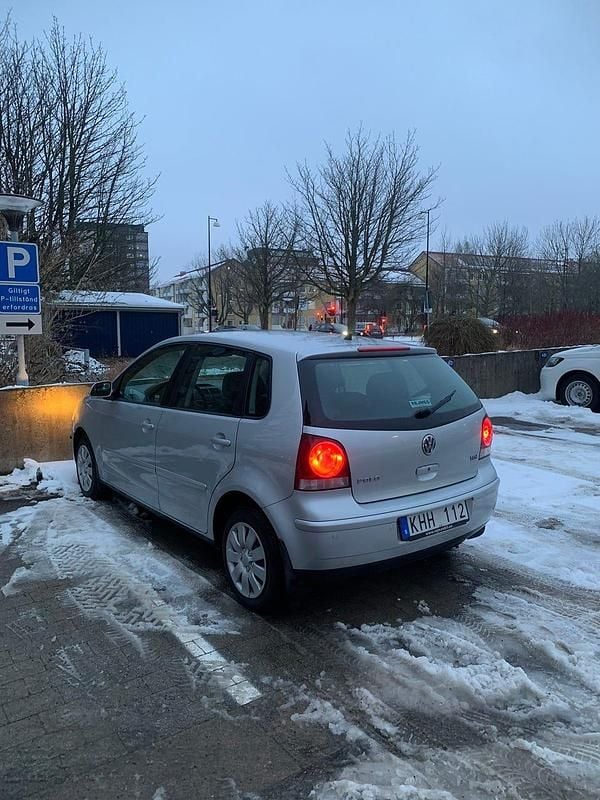 Begagnad VW Polo 80 HK (58 kW) 2007 Halvkombi