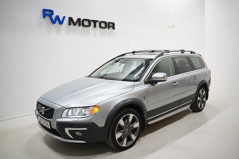 Begagnad Volvo XC70 Summum 215 HK (158 kW) 2014 Silver Kombi