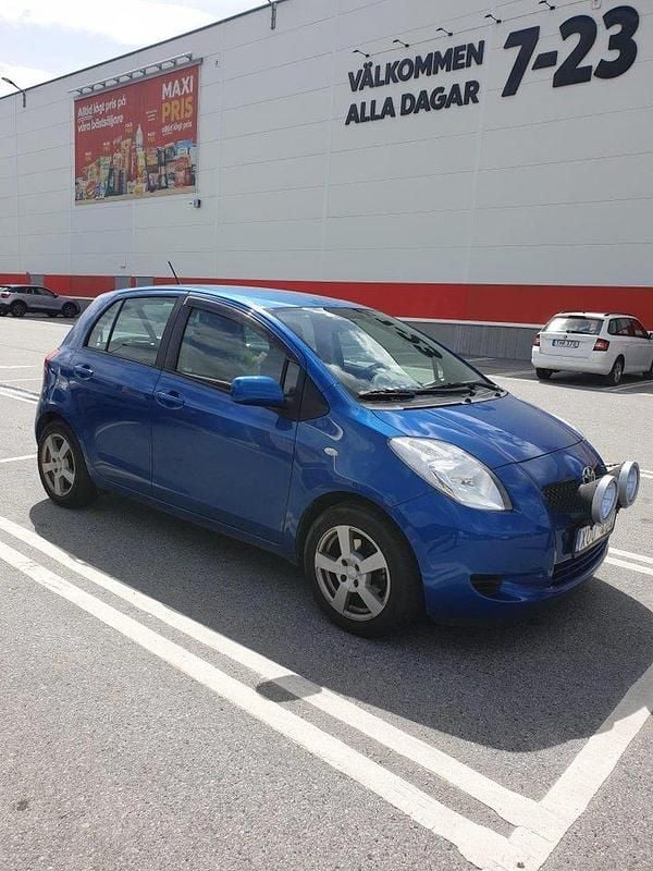 Begagnad 2006 Toyota Yaris | 29 000 kr - Bild 1/2