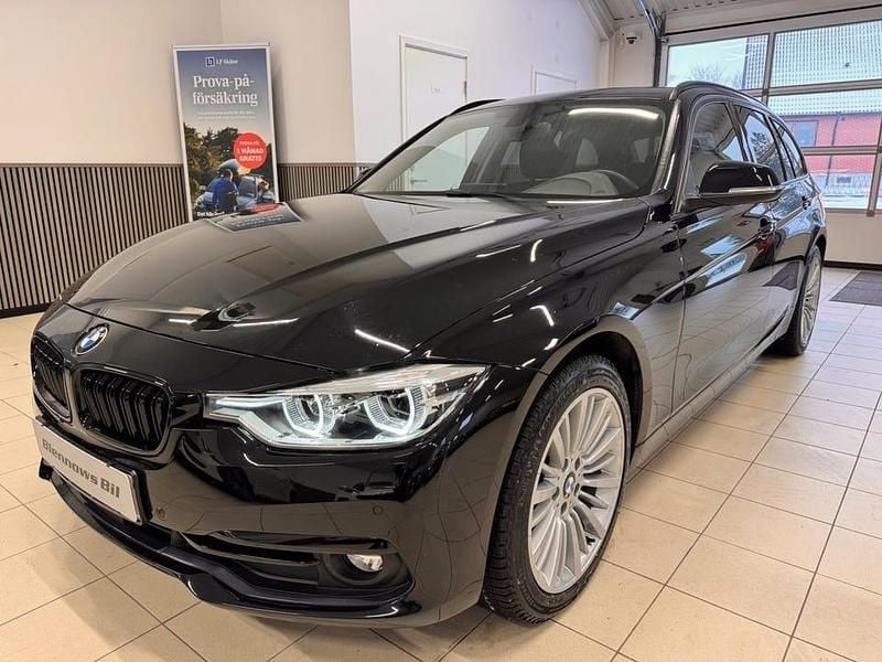 Begagnad BMW 320 Sport Line 190 HK (139 kW) 2019 Svart Kombi