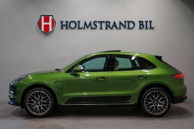 Grön Begagnad 2020 Porsche Macan SUV | 519 900 kr (Marknadspris) - Bild 1/4