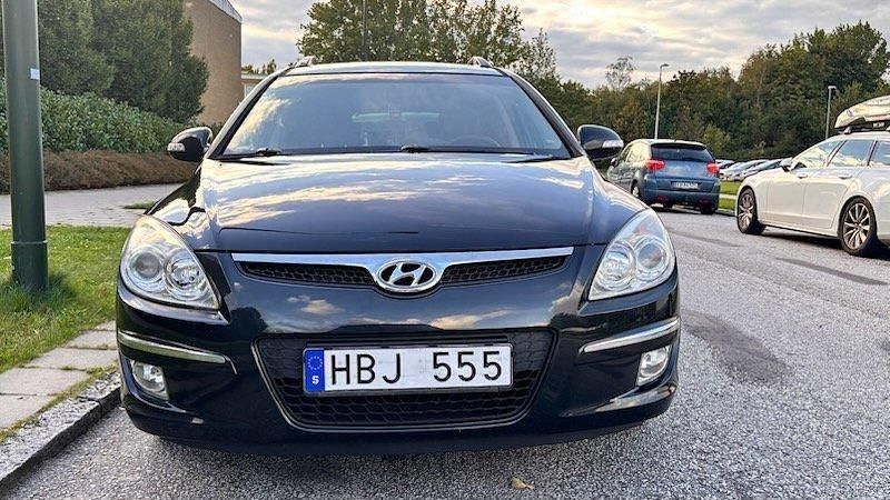 Svart Begagnad 2008 Hyundai i30 Kombi | 30 000 kr (Marknadspris) - Bild 1/4