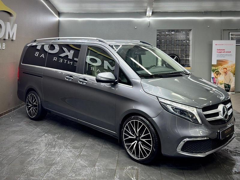 Begagnad Mercedes V300 Exclusive 239 HK (175 kW) 2020 Grå Minibuss