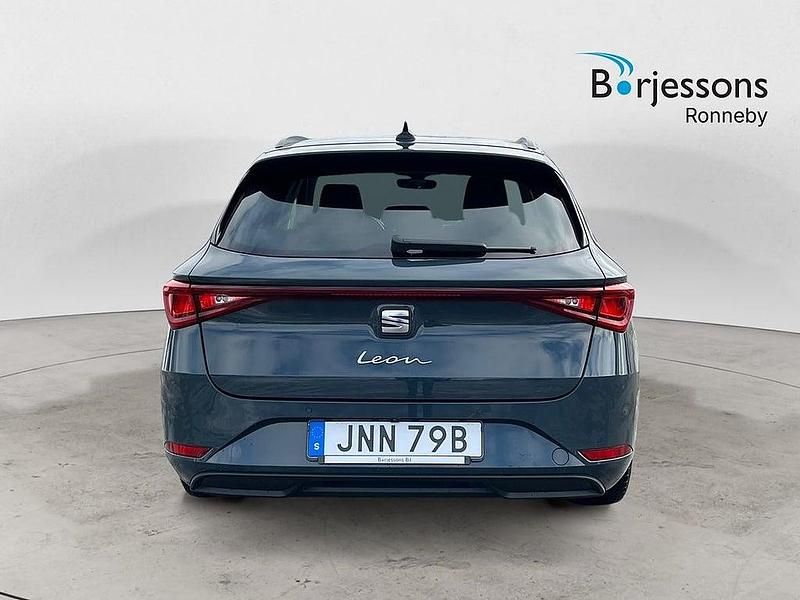 Begagnad Seat Leon Style 151 HK (111 kW) 2024 Blå Kombi
