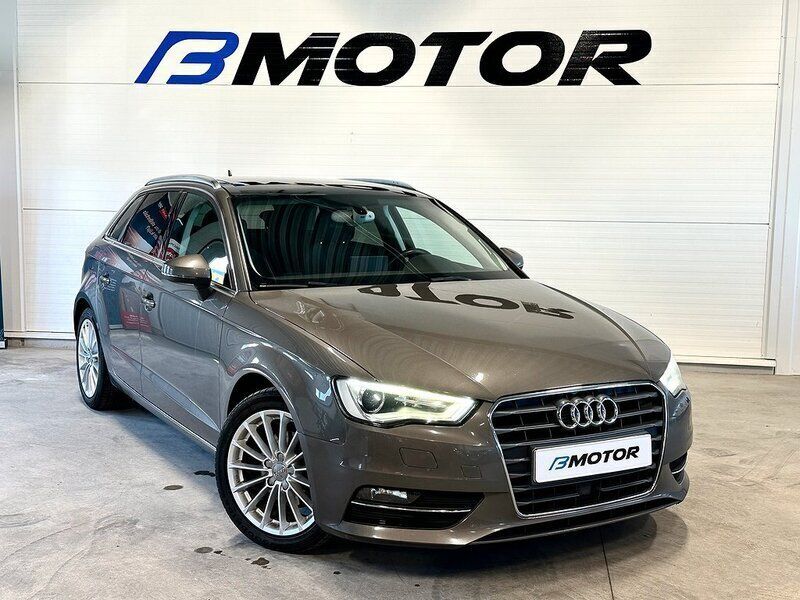 Grå Begagnad 2014 Audi A3 Sportback Ambition Halvkombi | 169 900 kr (Lite dyr) - Bild 1/4