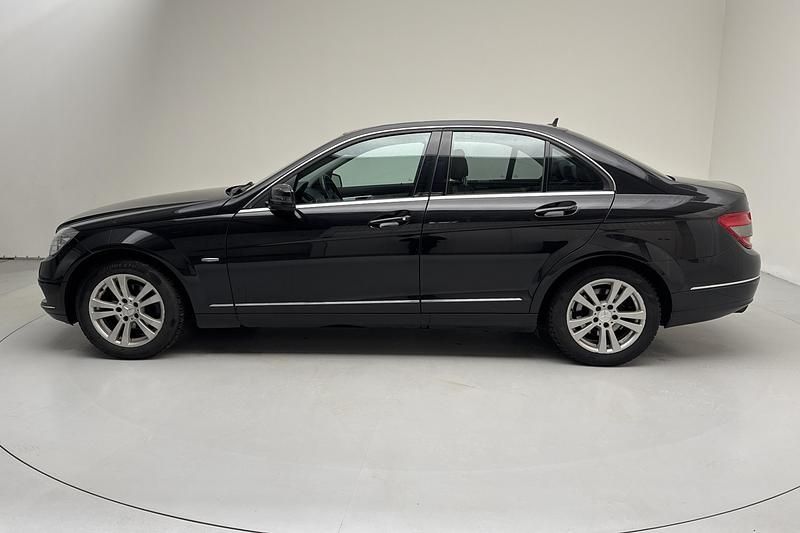 Begagnad Mercedes C200 136 HK (100 kW) 2010 Svart Sedan