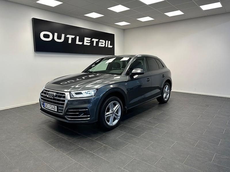 Grå Begagnad 2019 Audi Q5 S-Line SUV | 299 000 kr (Bra pris) - Bild 1/4