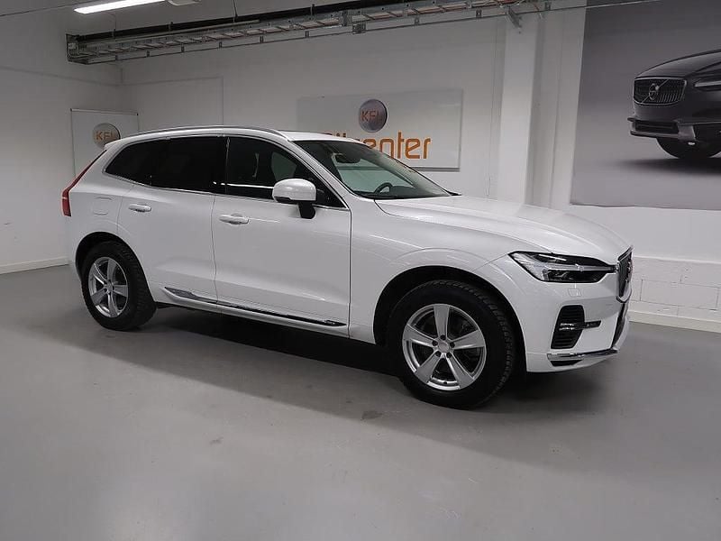 Begagnad Volvo XC60 253 HK (186 kW) 2022 Vit SUV