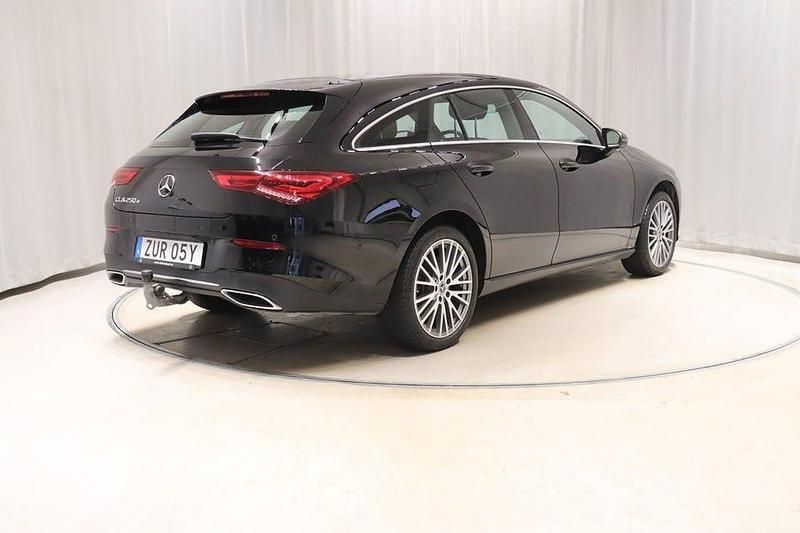 Begagnad Mercedes CLA250 160 HK (117 kW) 2023 Svart Sedan