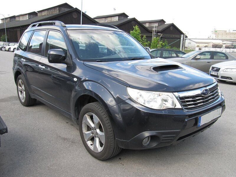 Vit Begagnad 2010 Subaru Forester SUV | 49 900 kr (Lite dyr) - Bild 1/4