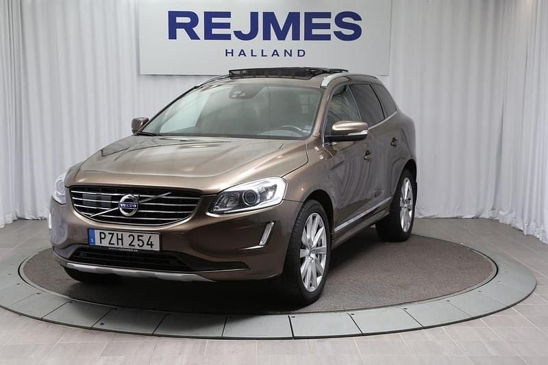 Brun Begagnad 2017 Volvo XC60 Standard SUV | 244 500 kr (Bra pris) - Bild 1/4