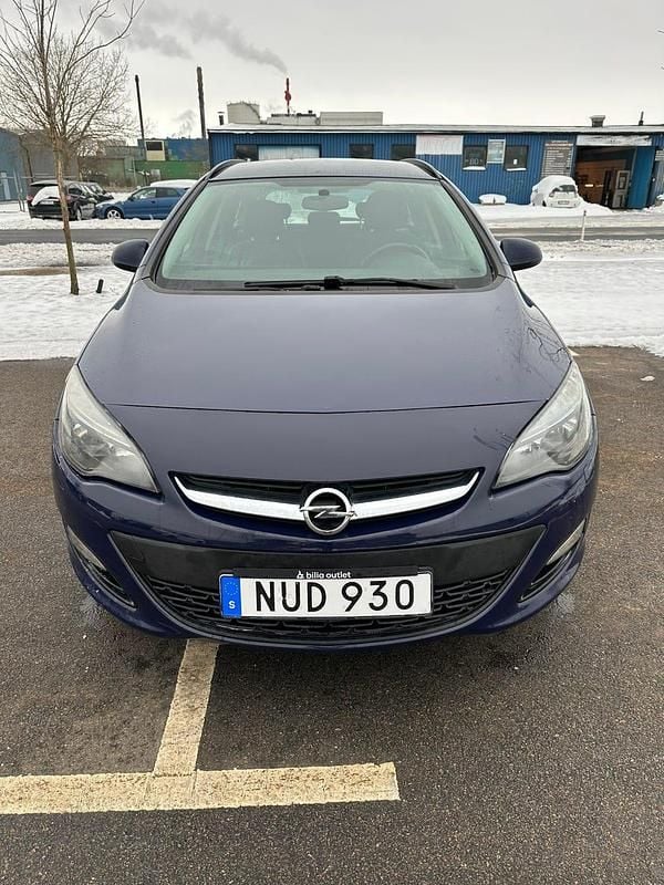 Blå Begagnad 2015 Opel Astra Kombi | 55 000 kr (Marknadspris) - Bild 1/4