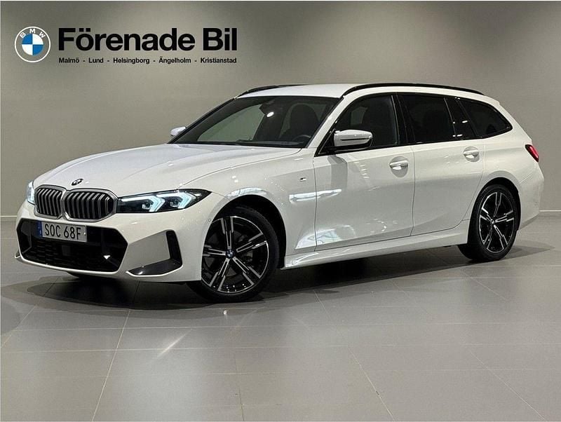Vit Begagnad 2025 BMW 320 M Sport Kombi | 499 000 kr (Dyr) - Bild 1/4