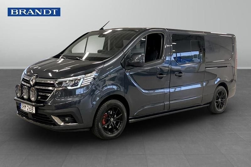 Grå Begagnad 2023 Renault Trafic Van | 449 000 kr - Bild 1/4